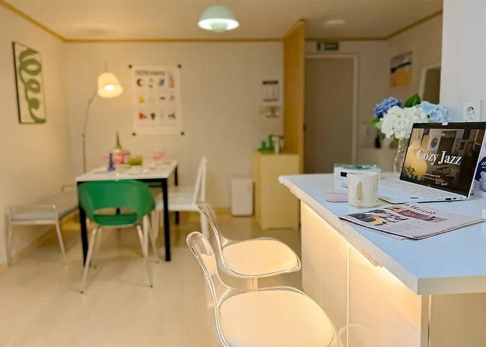 Mid-century Style - Near Kspo Dome, Flat Walk, Family & Group, Up To 6 Guests, Jamsil, Lotte World, Free Luggage Storage Seul
