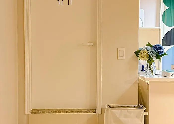 Mid-century Style - Near Kspo Dome, Flat Walk, Family & Group, Up To 6 Guests, Jamsil, Lotte World, Free Luggage Storage *