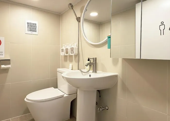Casa vacanze Mid-century Style - Near Kspo Dome, Flat Walk, Family & Group, Up To 6 Guests, Jamsil, Lotte World, Free Luggage Storage *