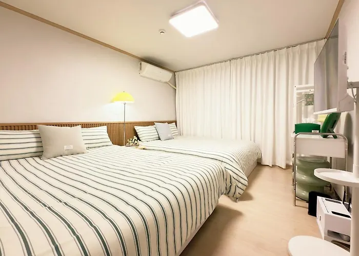 Casa vacanze Mid-century Style - Near Kspo Dome, Flat Walk, Family & Group, Up To 6 Guests, Jamsil, Lotte World, Free Luggage Storage