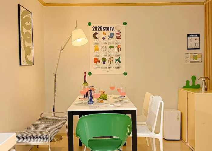 Mid-century Style - Near Kspo Dome, Flat Walk, Family & Group, Up To 6 Guests, Jamsil, Lotte World, Free Luggage Storage * Seul