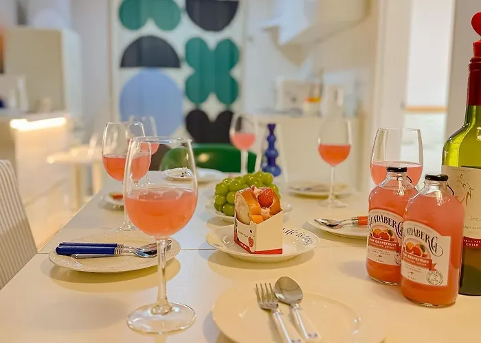Mid-century Style - Near Kspo Dome, Flat Walk, Family & Group, Up To 6 Guests, Jamsil, Lotte World, Free Luggage Storage * Seul
